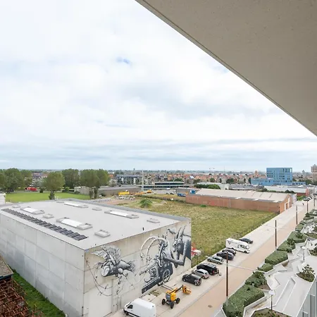 Apartment Luxurious New With Stunning Views
